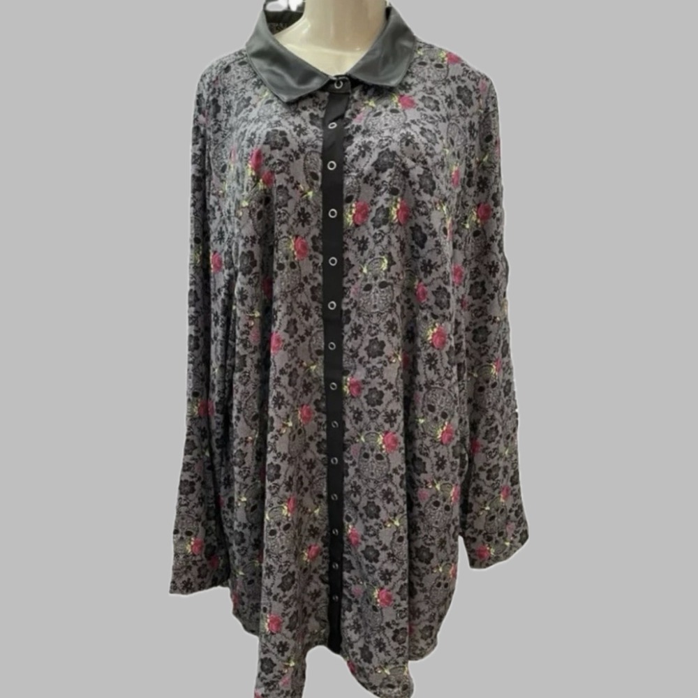 Betsey Johnson 6X Whimsigoth Gray Skull Rose Floral Faux Leather Collar Shirt